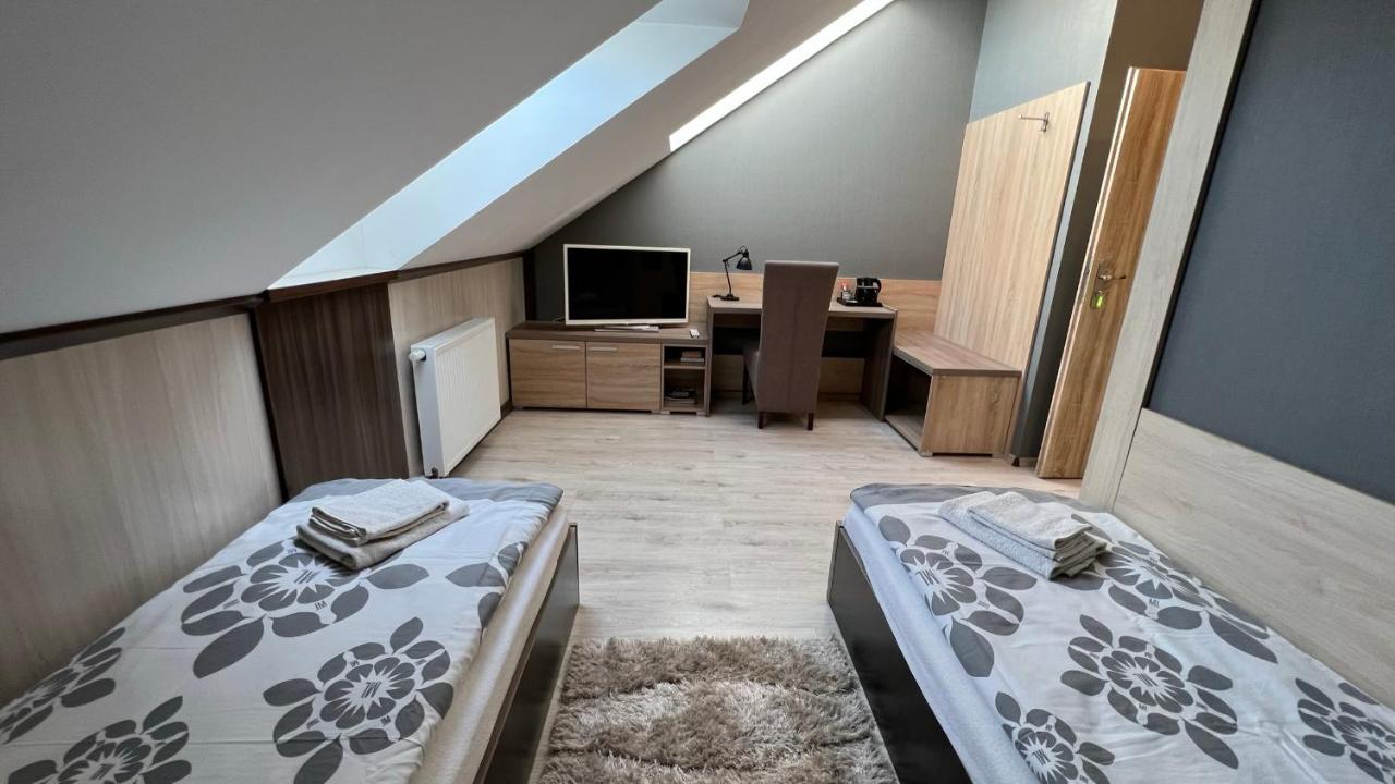 Fitnessfun Bed & Breakfast Krzyz Wielkopolski Bagian luar foto