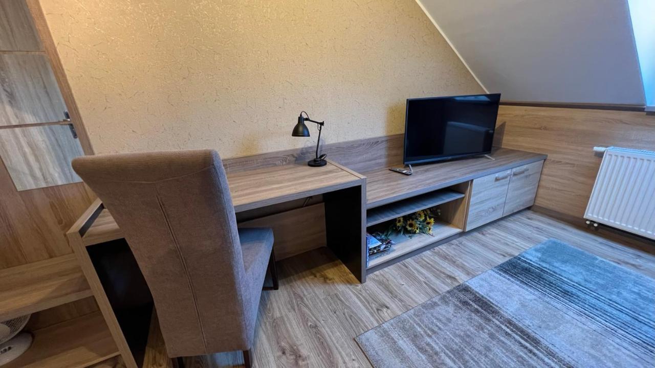 Fitnessfun Bed & Breakfast Krzyz Wielkopolski Bagian luar foto