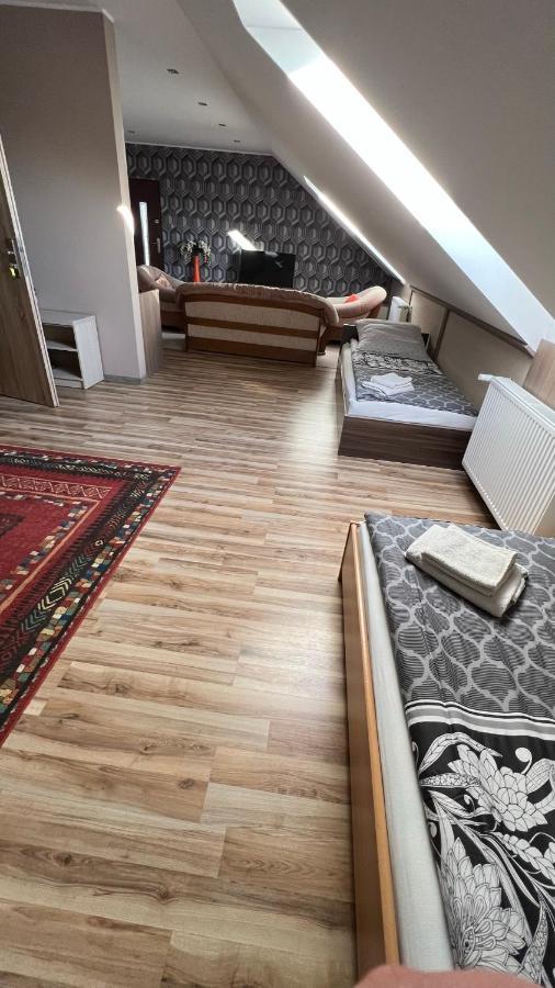 Fitnessfun Bed & Breakfast Krzyz Wielkopolski Bagian luar foto